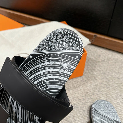 CHYPRE SANDAL BLACK CALFSKIN UNIQUE