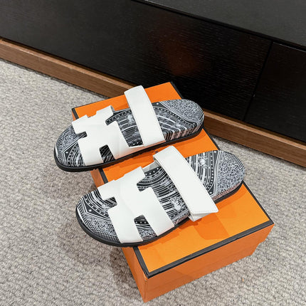 CHYPRE SANDAL WHITE CALFSKIN UNIQUE