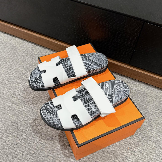CHYPRE SANDAL WHITE CALFSKIN UNIQUE