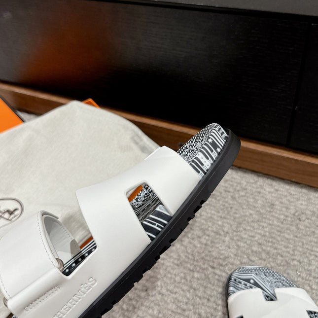 CHYPRE SANDAL WHITE CALFSKIN UNIQUE
