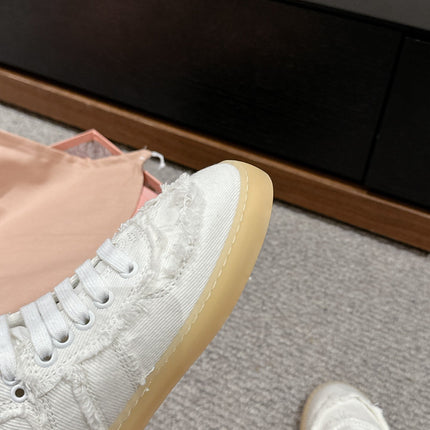 Dexun Sneaker White Canvas