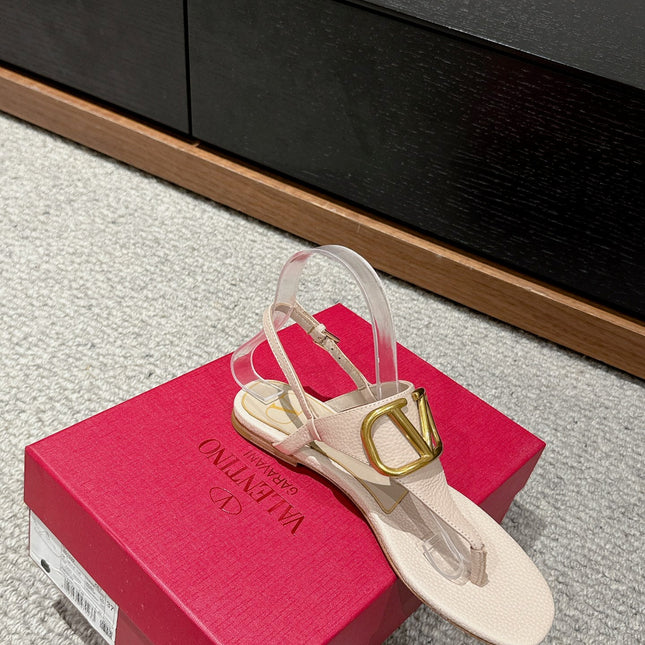THONG SANDAL IN BEIGE CALFSKIN WITH GOLD LOGO