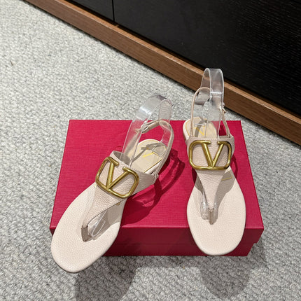THONG SANDAL IN BEIGE CALFSKIN WITH GOLD LOGO