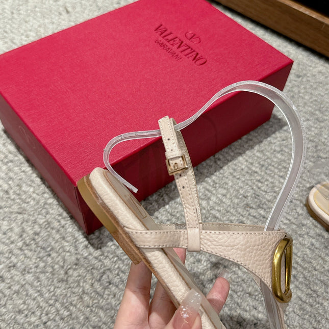 THONG SANDAL IN BEIGE CALFSKIN WITH GOLD LOGO