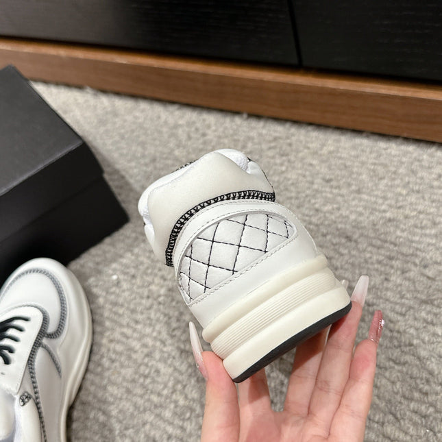 CLASSIC TRAINER IN WHITE MIX BLACK FABRIC