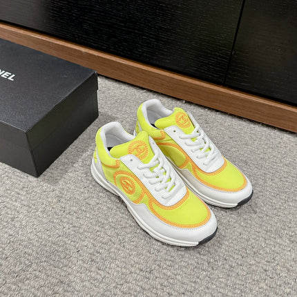 CLASSIC TRAINER IN YELLOW MIX WHITE FABRIC