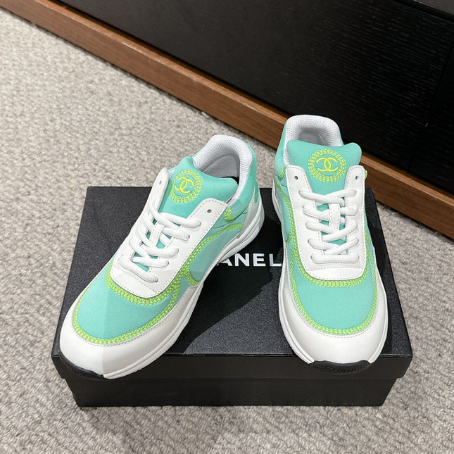 CLASSIC TRAINER IN MINT GREEN MIX WHITE FABRIC