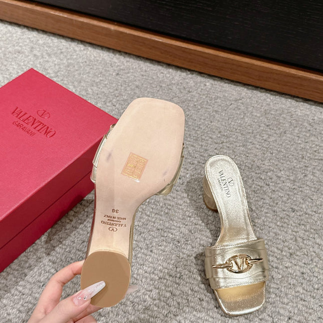 VLOGO SIGNATURE SLIDE SANDAL 60MM IN GOLD CALFSKIN