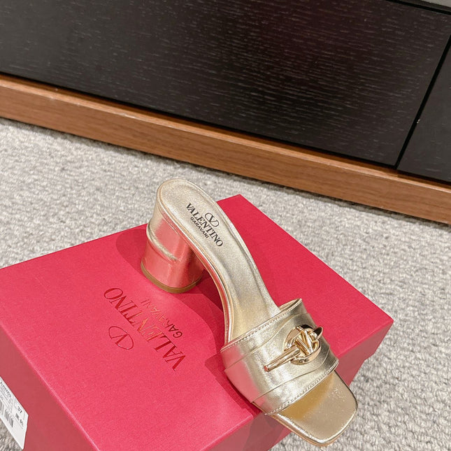 VLOGO SIGNATURE SLIDE SANDAL 60MM IN GOLD CALFSKIN