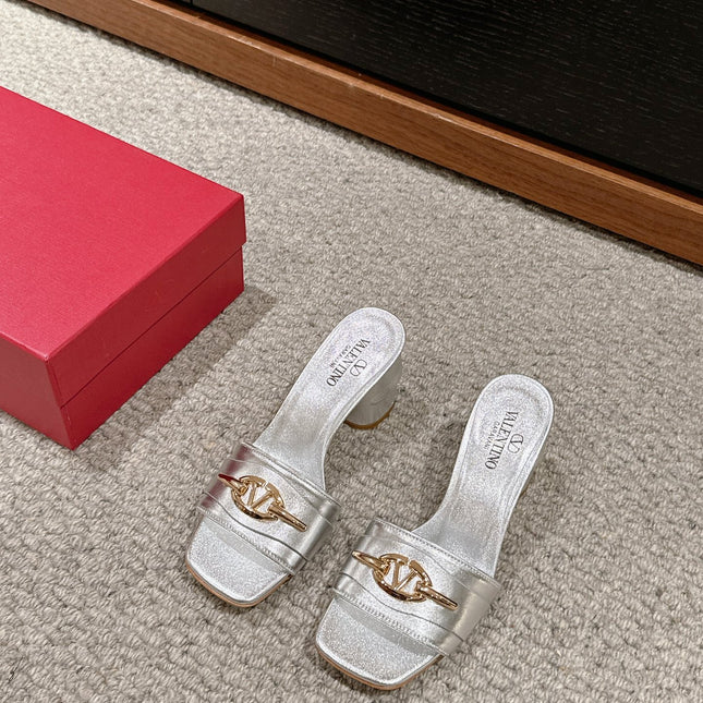 VLOGO SIGNATURE SLIDE SANDAL 60MM IN SILVER CALFSKIN
