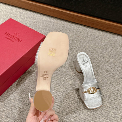 VLOGO SIGNATURE SLIDE SANDAL 60MM IN SILVER CALFSKIN