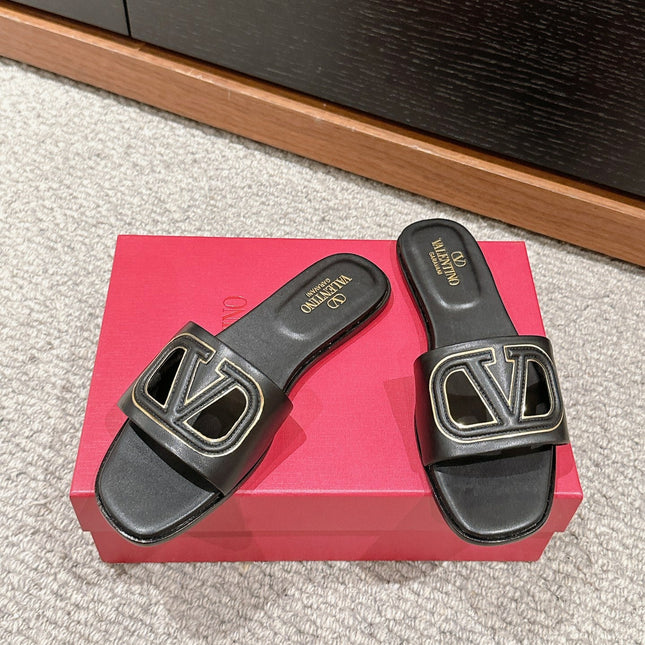 VLOGO CUT-OUT BLACK CALFSKIN SLIDE SANDAL