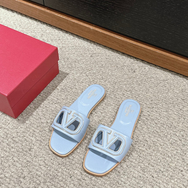 VLOGO CUT-OUT LIGHT BLUE CALFSKIN SLIDE SANDAL