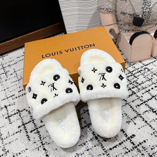 SLIPPER IN WHITE WOOL