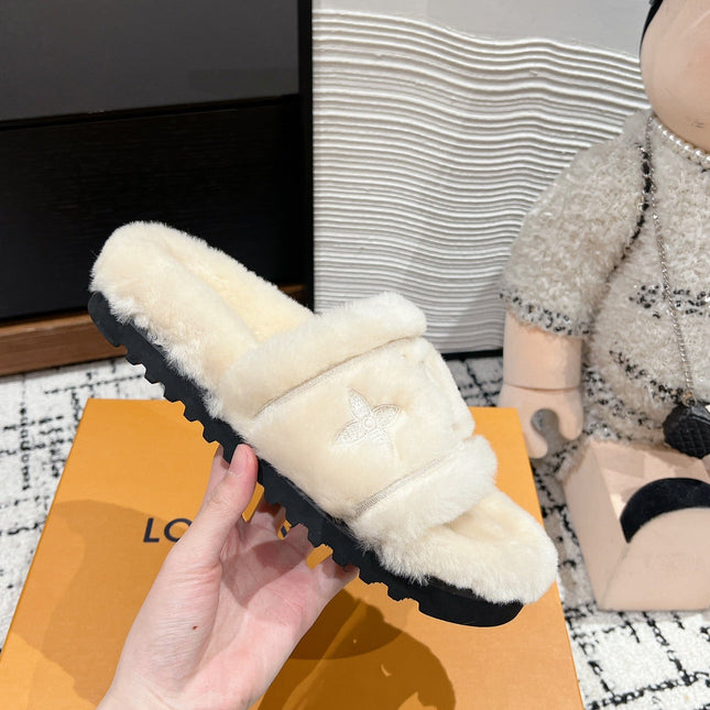 SLIPPER IN BEIGE BISQUE FLEECE