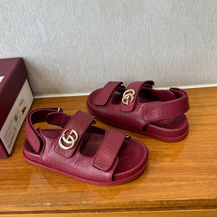 GG SANDALS S25 IN RED LAMBSKIN EMBOSSED LOGO WITH GOLD HARDWARE