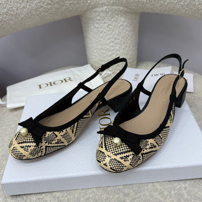 DIOR HIGH SLINGBACK 30 MM 25S IN BLACK AND BEIGE RAFFIA WITH PEARL