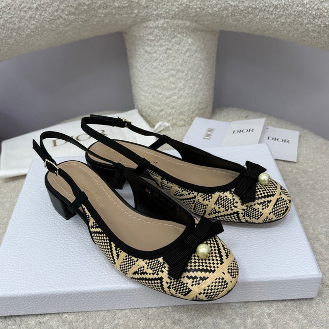 DIOR HIGH SLINGBACK 30 MM 25S IN BLACK AND BEIGE RAFFIA WITH PEARL