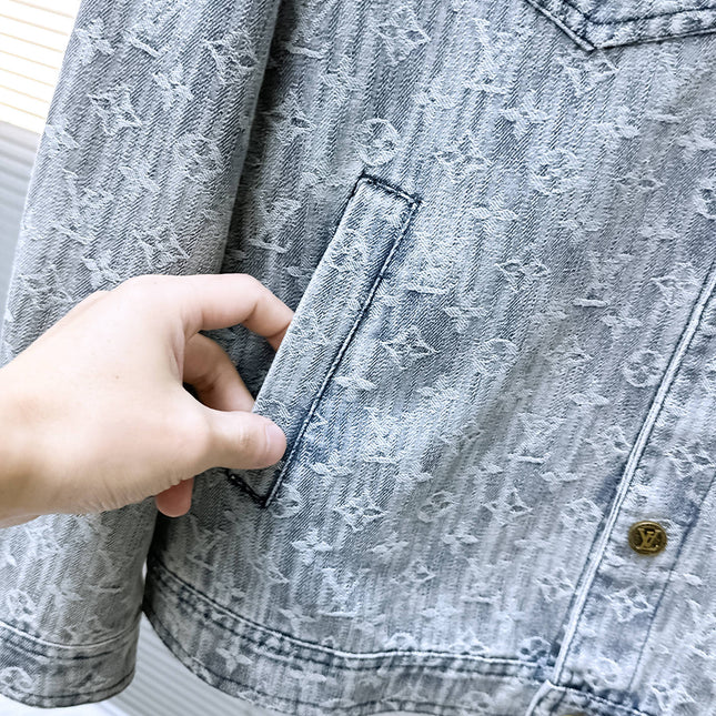 LV SHIRT JACKET IN WHITE BLUE MONOGRAM DENIM 239126