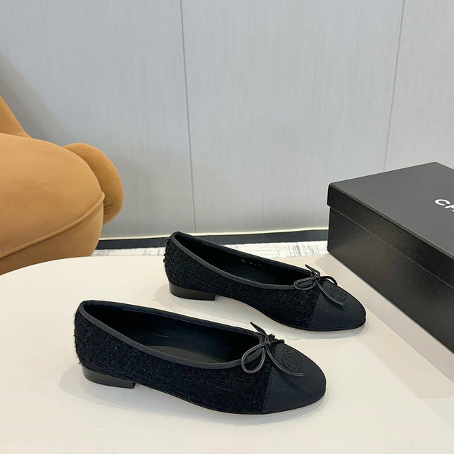 BALLET FLATS IN BLACK TWEED AND FABRIC