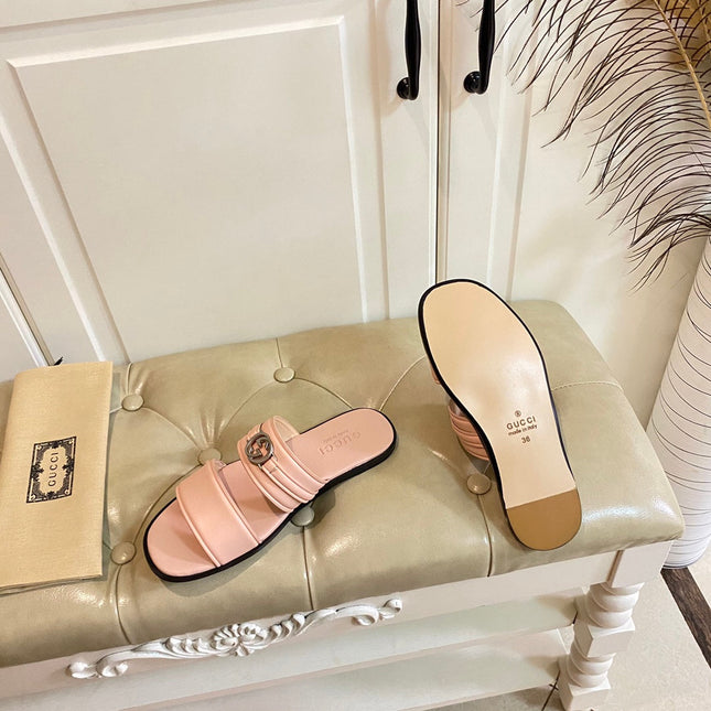 GG SANDAL WITH ROUND INTERLOCKING G IN LIGHT PINK CALFSKIN