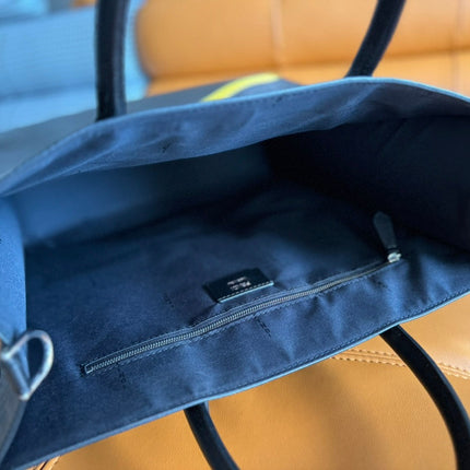 FENDI 38 BAG FF MONOGRAM FF BLACK CALFSKIN WITH STRAP