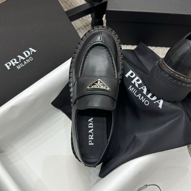 PRADA 25S LOAFER 50MM IN BLACK CALFSKIN LOGO