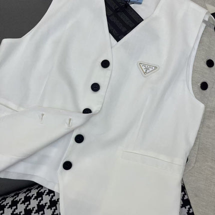 PRADA LINEN BLAZER AND SHORTS SET 243903