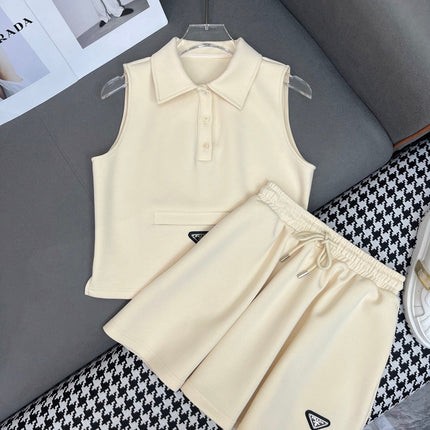 MATCHING SET WITH SLEEVELESS TOP AND SHORT SKIRT
