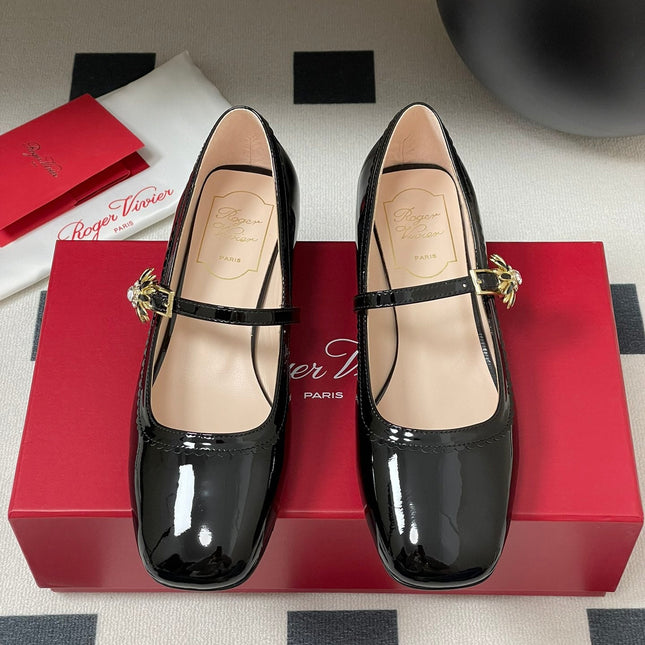 TRÈS VIVIER MARY JANE PUMPS IN BLACK PATENT CALFSKIN