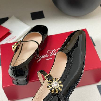 TRÈS VIVIER MARY JANE PUMPS IN BLACK PATENT CALFSKIN