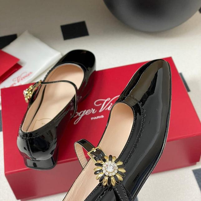 TRÈS VIVIER MARY JANE PUMPS IN BLACK PATENT CALFSKIN