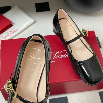 TRÈS VIVIER MARY JANE PUMPS IN BLACK PATENT CALFSKIN