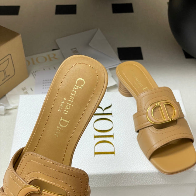 DIOR HIGH HEEL CLASSIC MONTAIGNE 40 MM 25S IN LIGHT BROWN LAMBSKIN WITH CD LOGO