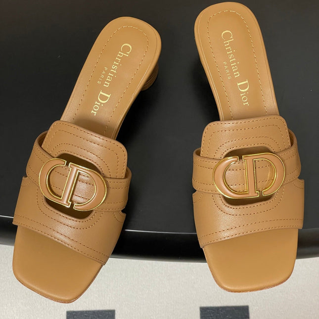 DIOR HIGH HEEL CLASSIC MONTAIGNE 40 MM 25S IN LIGHT BROWN LAMBSKIN WITH CD LOGO