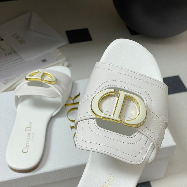 DIOR CLASSIC MONTAIGNE SANDALS 25S IN WHITE LAMBSKIN WITH CD LOGO