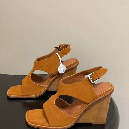 HM 25S KALYA WEDGE SANDAL 100 MM IN BROWN SUEDE