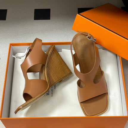 HM 25S KALYA WEDGE SANDAL 100 MM IN BROWN LAMBSKIN