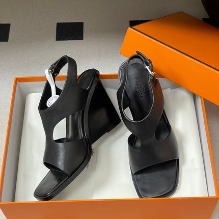 HM 25S KALYA WEDGE SANDAL 100 MM IN BLACK LAMBSKIN