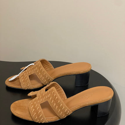 HM 25S ORAN HIGH‑HEEL SANDAL IN LIGHT BROWN SUEDE AND LAMBSKIN