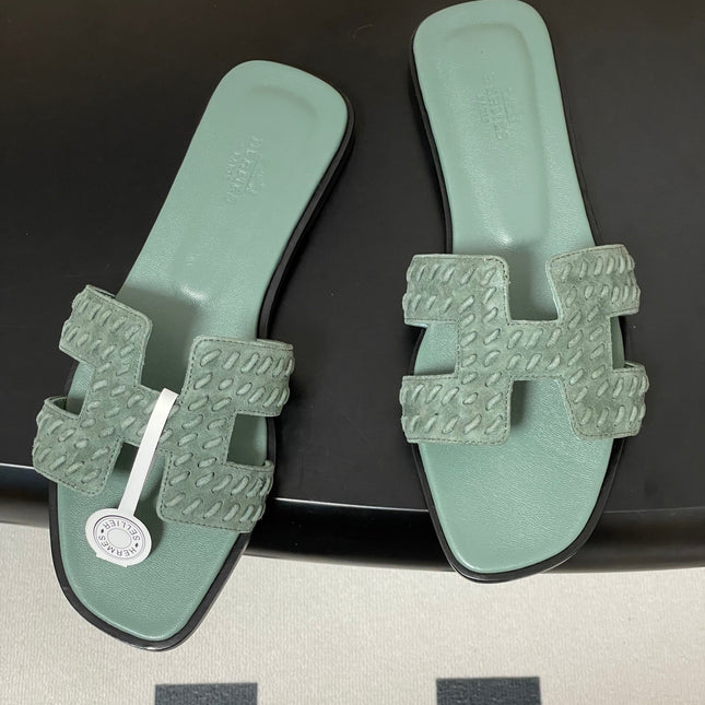 HM 25S ORAN SANDAL IN DUSTY MOSS GREEN SUEDE AND LAMBSKIN
