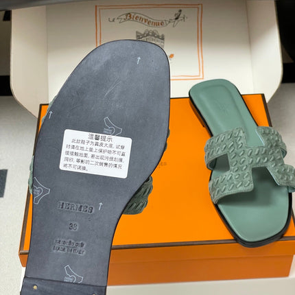 HM 25S ORAN SANDAL IN DUSTY MOSS GREEN SUEDE AND LAMBSKIN