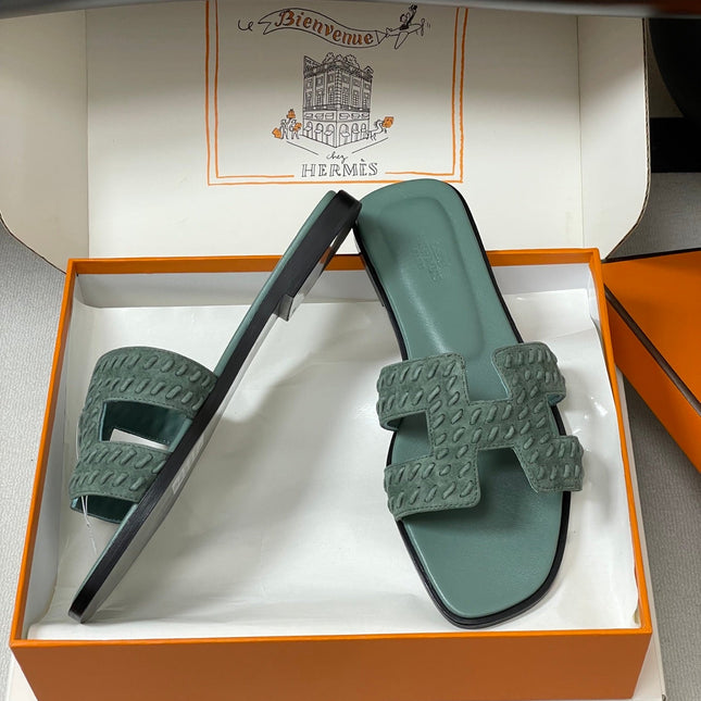 HM 25S ORAN SANDAL IN DUSTY MOSS GREEN SUEDE AND LAMBSKIN