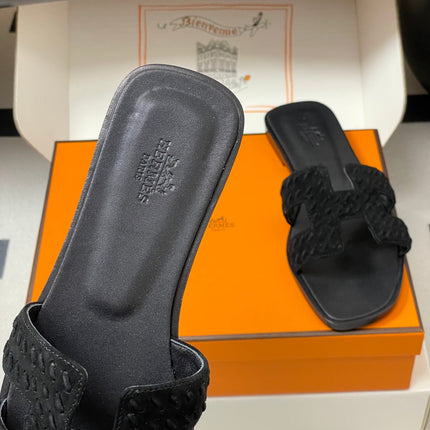 HM 25S ORAN SANDAL IN BLACK SUEDE AND LAMBSKIN