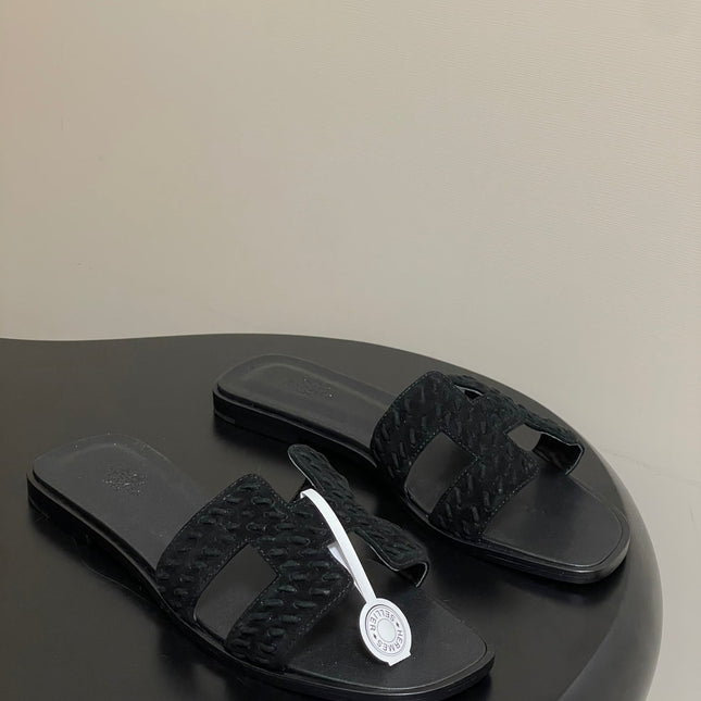 HM 25S ORAN SANDAL IN BLACK SUEDE AND LAMBSKIN