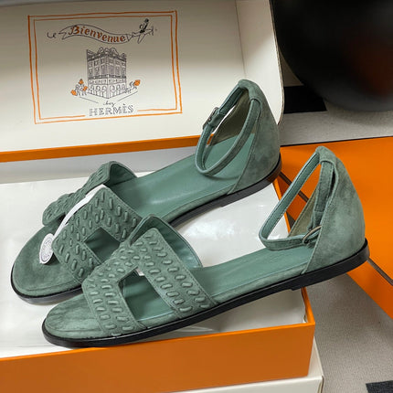 HM 25S SANTORINI SANDAL IN MUTED MINT GREEN SUEDE AND LAMBSKIN