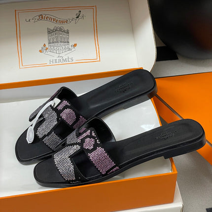 HM 25S ORAN SANDAL IN BLACK LAMBSKIN WITH WHITE MIX PINK STONE DETAILS