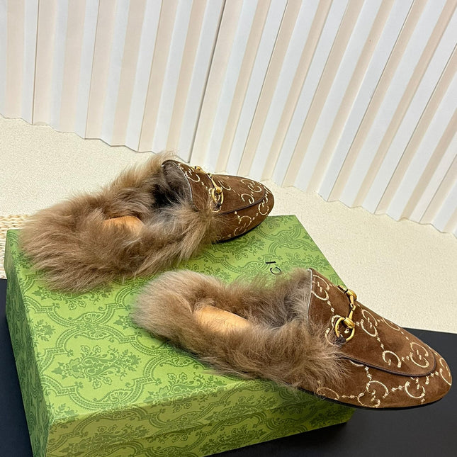 HORSEBIT MULE IN COCOA BROWN MONOGRAM VELVET AND LAMB WOOL LINING