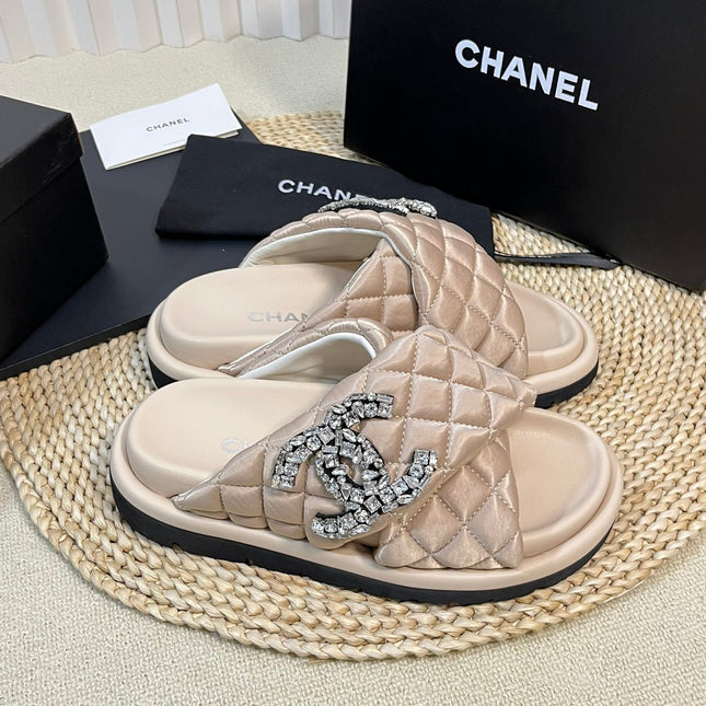 Women's slippers with two crossed straps sheepskins beige cream