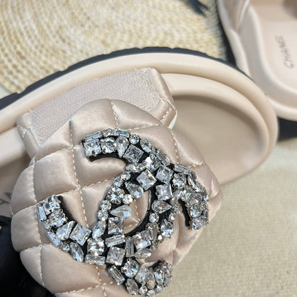 New Style Diamond Buckle Double C Thick Bottom Slippers Beige Cream Sheepskin